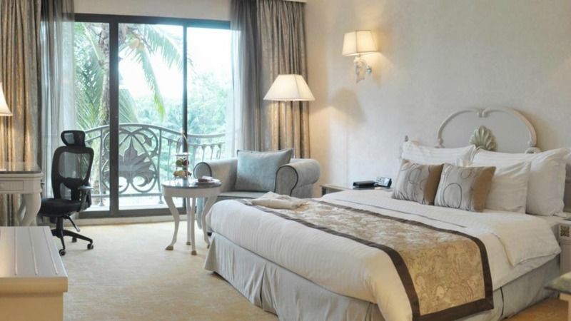 فندق بالاس أوف ذي جولدن هورسيز سيري كيمبانغان المظهر الخارجي الصورة Deluxe Room